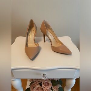 Jessica Simpson Tan Pumps